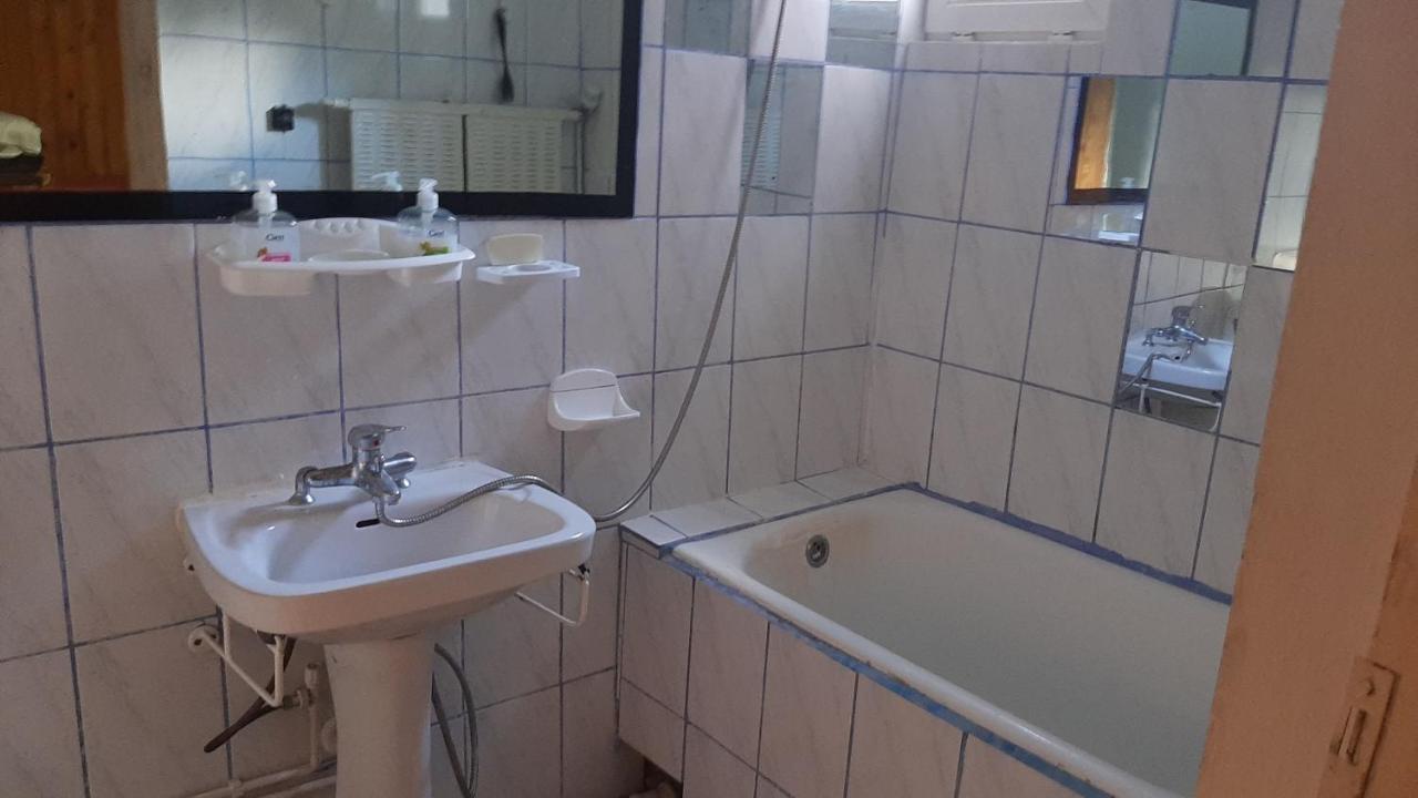 Casa Cristina_ Cabana Buşteni 外观 照片